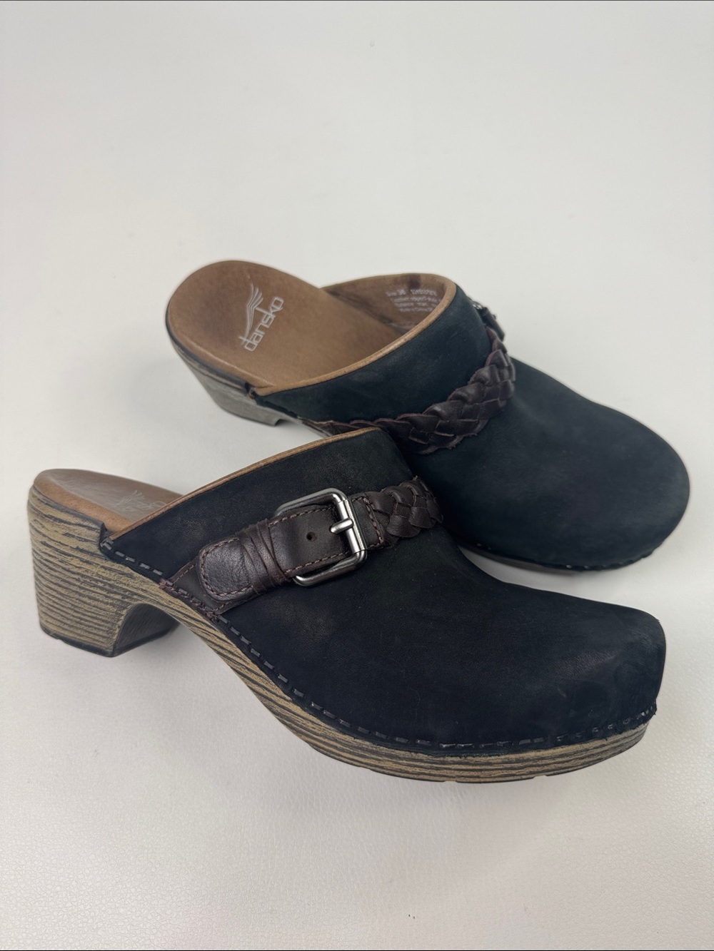 Dansko Black Leather suede Clogs Brown Braided Strap Size 38 (8) Slip on